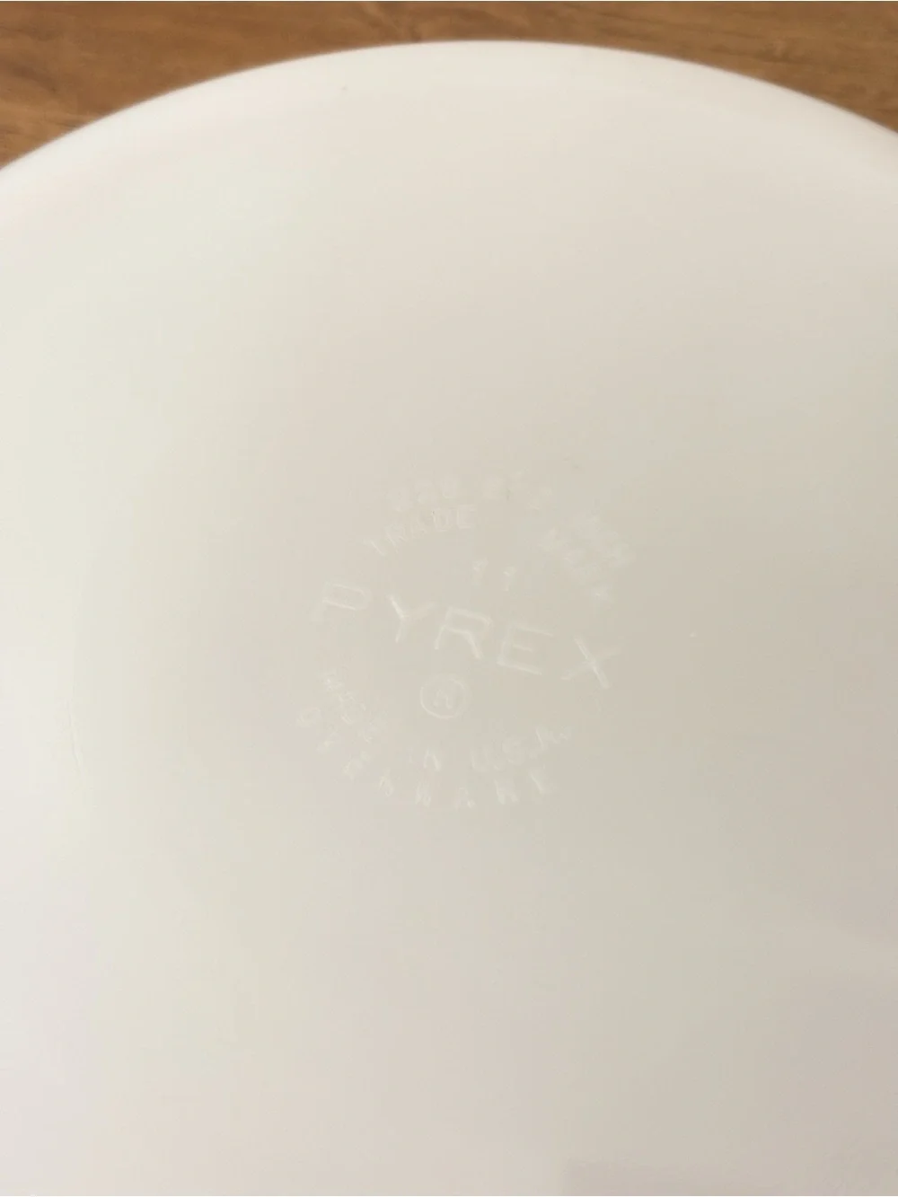 Vintage Pyrex Milk Glass Opal White Round Pie Baking Dish 8.5” with Side Handles